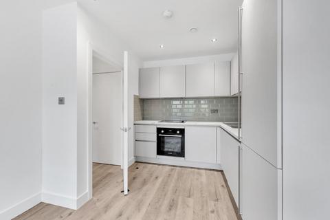 1 bedroom flat to rent, Victoria Road, Horley