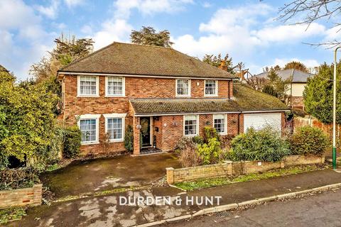 Brookside, Hornchurch, RM11