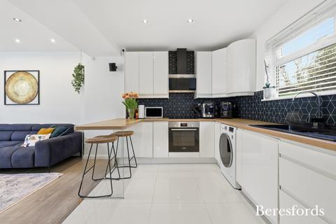 undefined, Dene Path, South Ockendon, RM15
