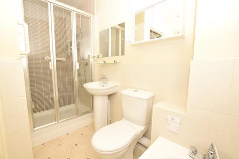 undefined, Dolphin Approach, Romford RM1