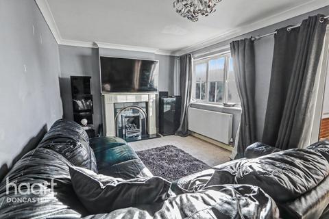 3 bedroom detached house for sale, Lord Porter Avenue, Stainforth, Doncaster