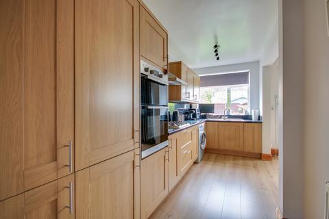 undefined, GUIDE PRICE £325,000 - £350,000! SHOLING! DOUBLE STOREY EXTENDED! A MUST SEE!