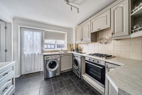 3 bedroom end of terrace house for sale, Pilgrims Way, Bedford