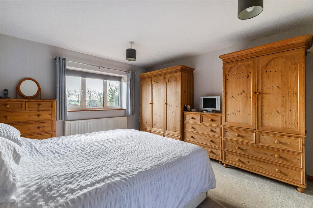 Ensuite Bedroom 1