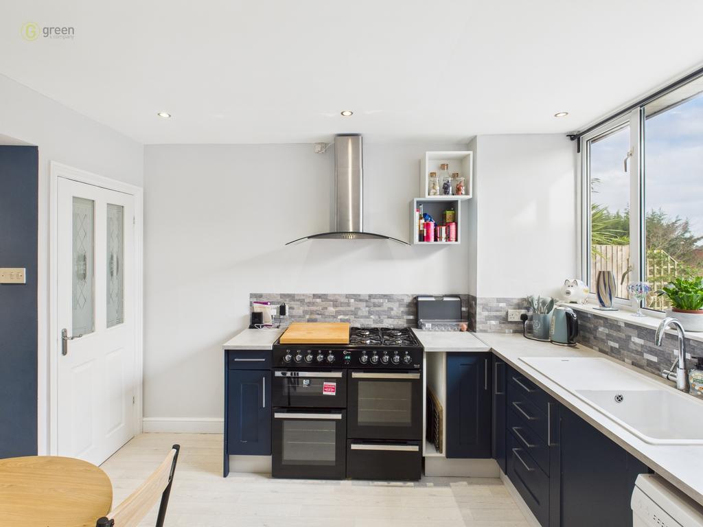 Cam05459g0pr0102still028