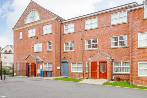 2 bedroom flat for sale, Wardley Street, Wigan WN5