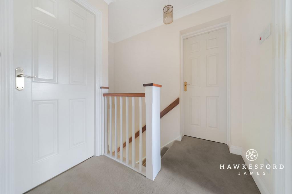 Vaughan Drive, Kemsley - Landing