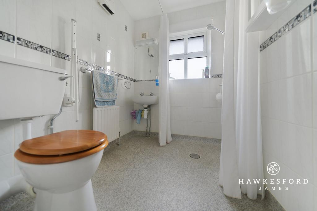 Vaughan Drive, Kemsley - Wet Room