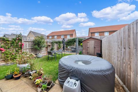 2 bedroom semi-detached house for sale, Maple Way, Ely CB7