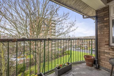 undefined, Grove Hill, Brighton