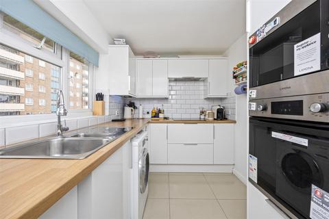 undefined, Grove Hill, Brighton