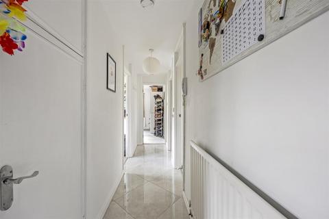 undefined, Grove Hill, Brighton