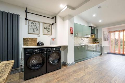 7 bedroom semi-detached house to rent, 25, Norreys Road OX11