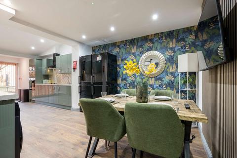 7 bedroom semi-detached house to rent, 25, Norreys Road OX11