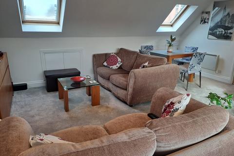 1 bedroom flat for sale, Old Woking Road, Surrey KT14