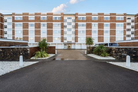 3 bedroom flat for sale, Sea Front, Hampshire PO11