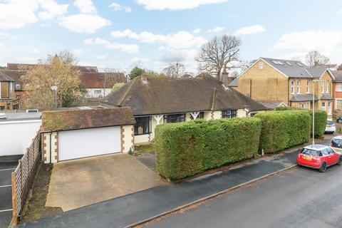 undefined, Kings Road, Walton-on-Thames, KT12