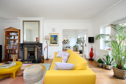 undefined, Kings Road, Walton-on-Thames, KT12