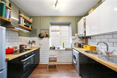 1 bedroom flat to rent, Westbrook House, London E2