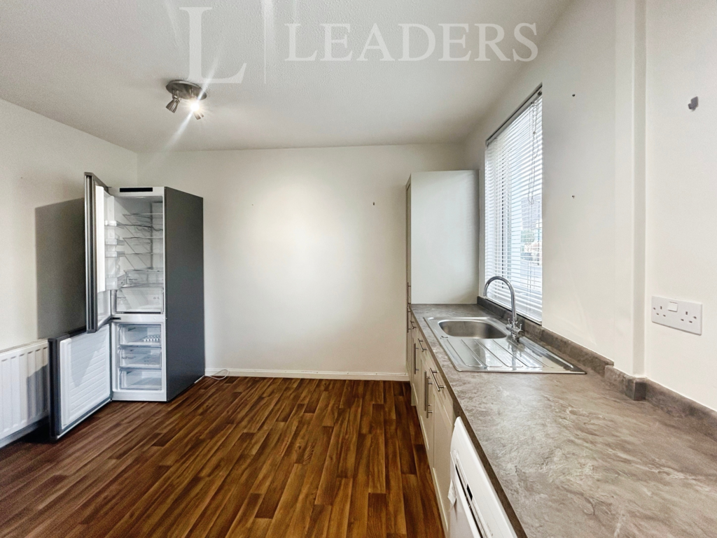 Kitchen 2