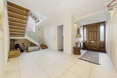 undefined, Hocroft Road, London, NW2