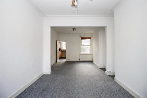 undefined, Central Avenue, Southend on Sea