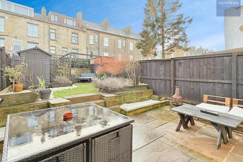 3 bedroom terraced house for sale, Somerset Road, Pudsey, Leeds