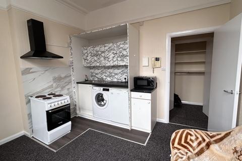 undefined, Alexandra Court