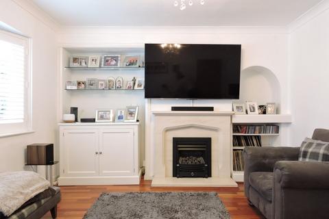 3 bedroom terraced house for sale, Kempe Road, Enfield, EN1