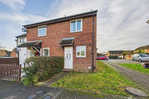 undefined, Parishes Mead, Poplars, Stevenage SG2