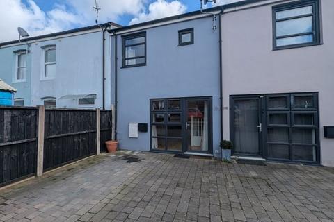 undefined, Mill Hill Road, Cowes, Isle of Wight