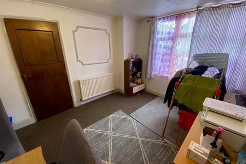 undefined, First Avenue, Dagenham
