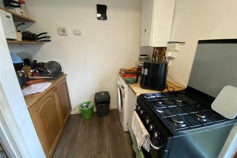 undefined, First Avenue, Dagenham