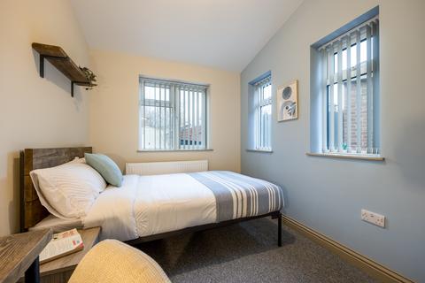 7 bedroom semi-detached house to rent, 27, Norreys Road OX11
