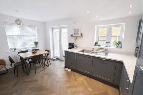 3 bedroom detached house for sale, Longridge Road, Bourne, Lincolnshire, PE10