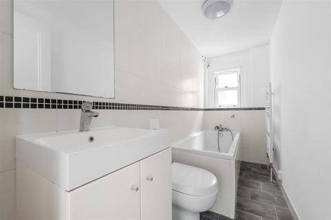 1 bedroom flat to rent, Howden Road, South Norwood, London, SE25