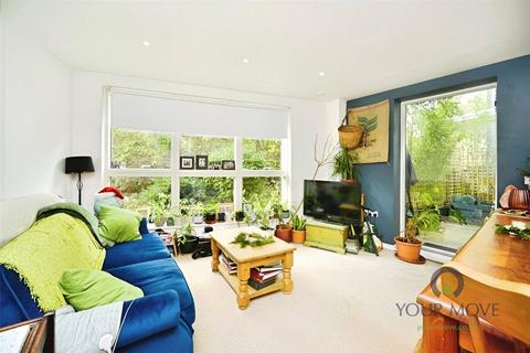 2 bedroom flat for sale, Fleet Street, East Sussex BN1