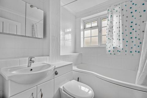2 bedroom apartment for sale, Kingfisher Drive, Staines-upon-Thames, TW18