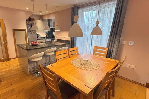 3 bedroom semi-detached house for sale, Dunstable Close, Harold Hill RM3
