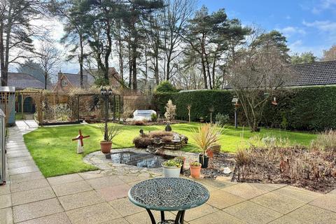 4 bedroom bungalow for sale, Webbs Close, Ashley Heath, BH24 2EP