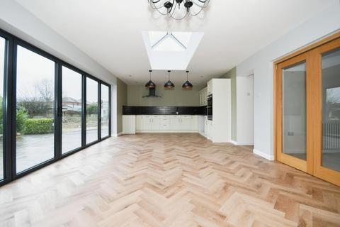 undefined, Moor Lane, Bolsover, Chesterfield, S44 6EP