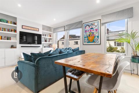 3 bedroom flat for sale, Longfield Street, London