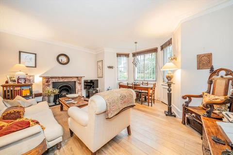 2 bedroom flat for sale, Tregunter Road, London SW10