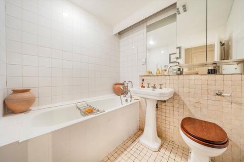 2 bedroom flat for sale, Tregunter Road, London SW10