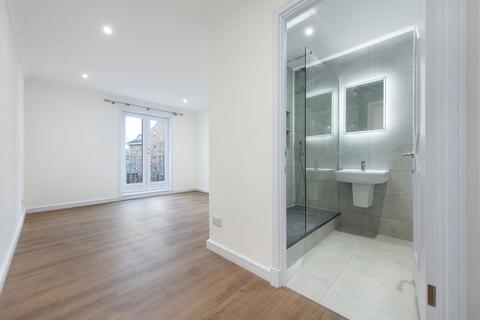 2 bedroom flat to rent, Homer Drive, London E14