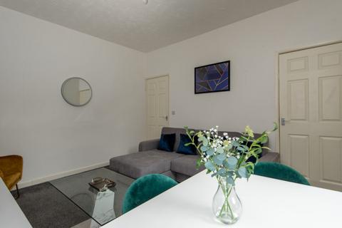 4 bedroom terraced house for sale, Surtees Street, Darlington DL3