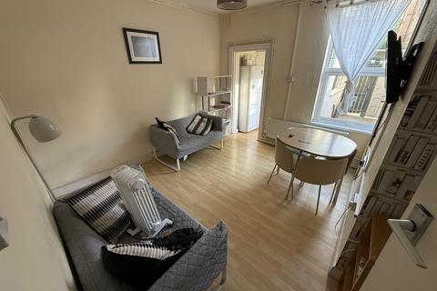 Nottingham NG7