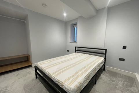 1 bedroom flat to rent, Haydons Road, London SW19