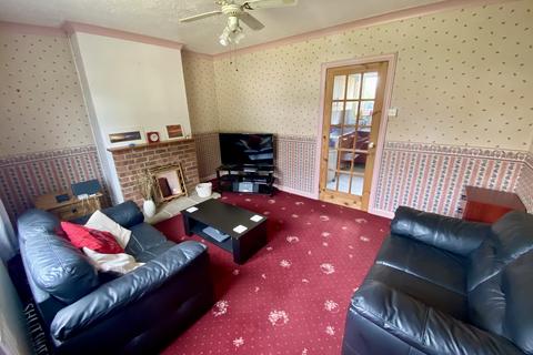 3 bedroom semi-detached house for sale, Gort Road, East Cowes,