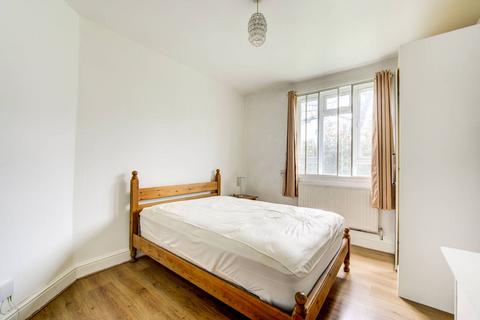 2 bedroom flat to rent, Fulham Palace Road, Fulham, London, SW6
